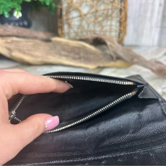 LOUIS VUITTON - Epi Brazza - Picture 11 of 15